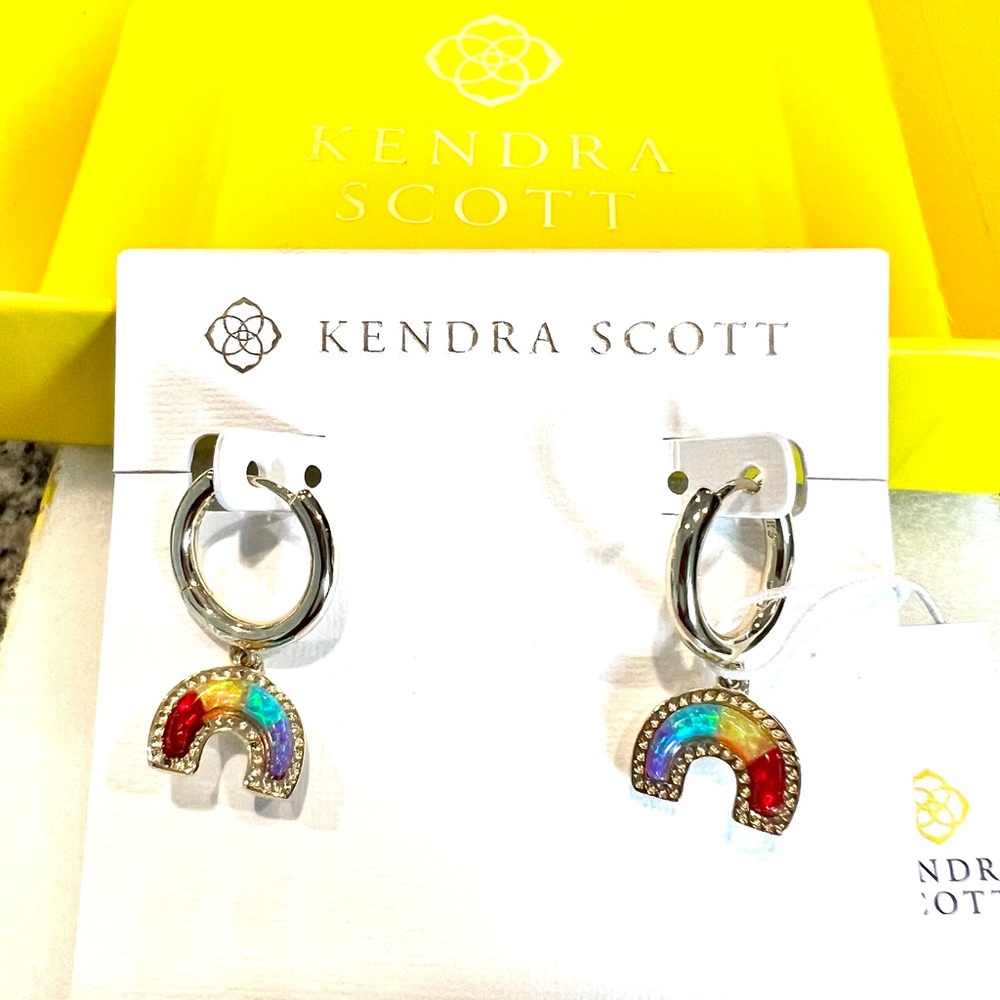 NWT Kendra Scott Rainbow Huggie Hoop Earrings RARE & Multi Opal Yellow Gold WOW! - Picture 1 of 9